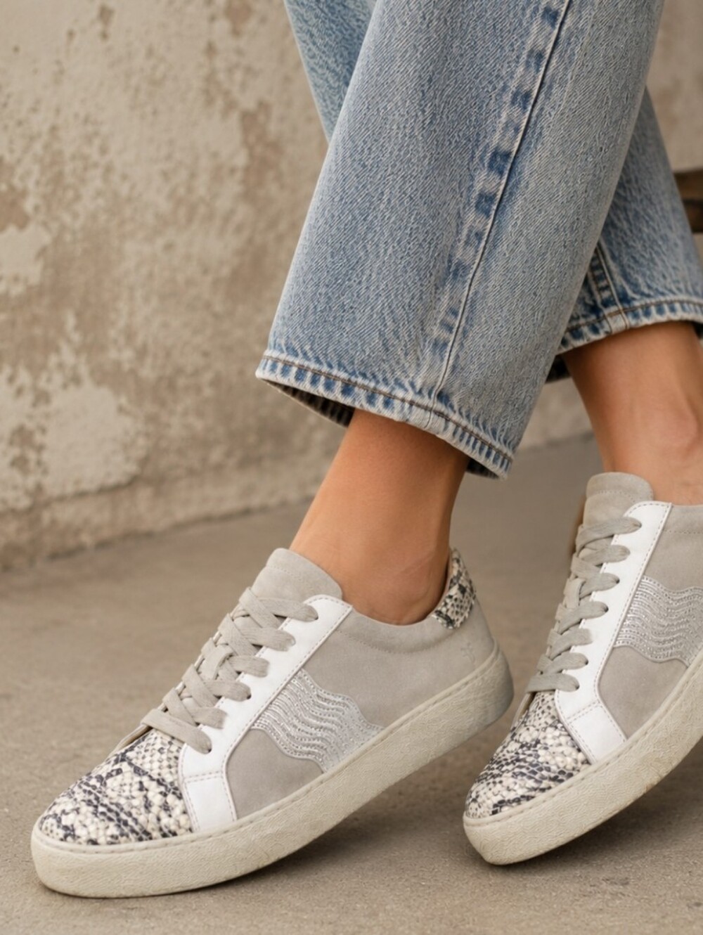 Frye Leather Sneakers Webster Wave Cream Snake Print Casual Women's Sz 6